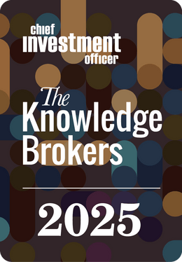 Logo: 2025 CHIEF INVESTMENT OFFICER Knowledge Broker, Desk Plaque
